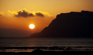 robin hoods bay sunrise 2a.jpg
